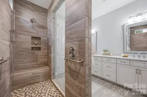 Bath - 5529 Braddock Mill Way, Lancaster, SC 29720 photo 4 of 5