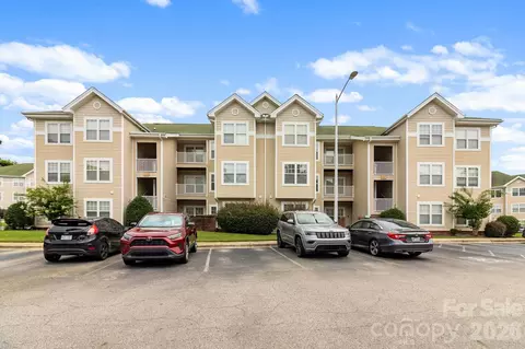 3317 Harbour Pointe 7 Pl #7, Fayetteville, NC 28314