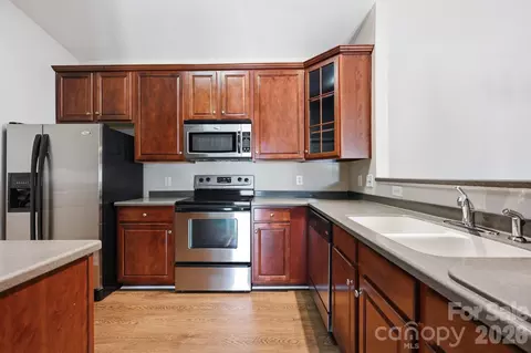 Kitchen - 16648 E Amberside Rd, Cornelius, NC 28031 photo 1 of 3