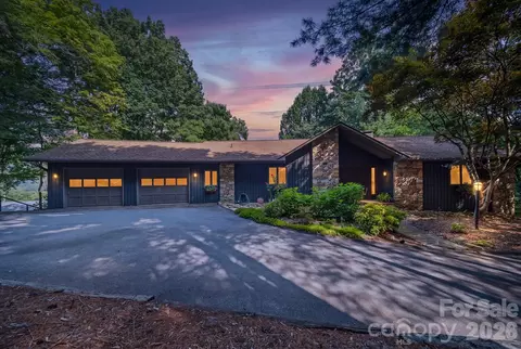 1105 High Vista Dr, Mills River, NC 28759