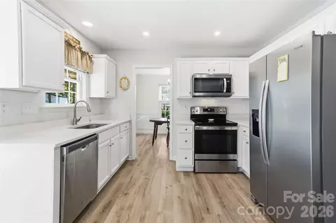 Kitchen - 4408 Chatterleigh Dr, Monroe, NC 28110 photo 2 of 3