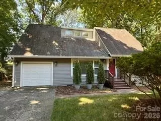 9424 Fairway Ridge Rd, Charlotte, NC 28277
