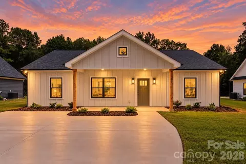 151 Mccorkle St, York, SC 29745