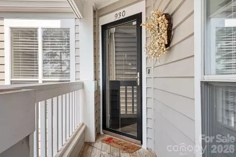 Exterior - 930 Southwest Dr, Davidson, NC 28036 photo 2 of 7