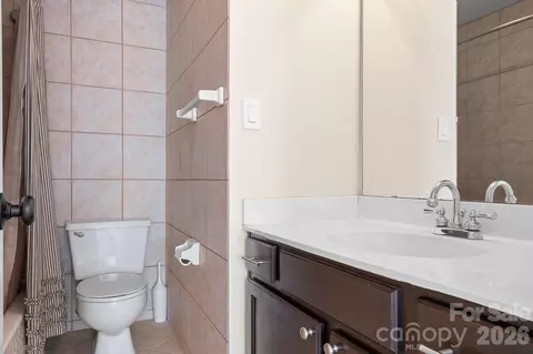 Bath - 930 Southwest Dr, Davidson, NC 28036 photo 1 of 2