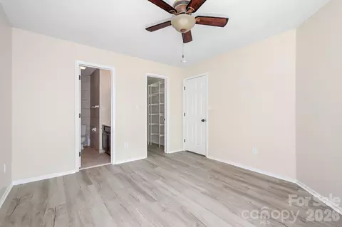 930 Southwest Dr, Davidson, NC 28036