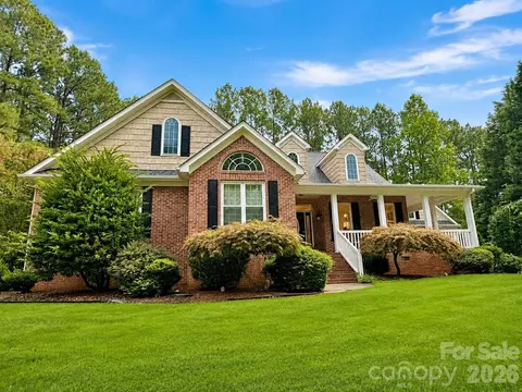 2290 Northview Harbour Dr, Sherrills Ford, NC 28673