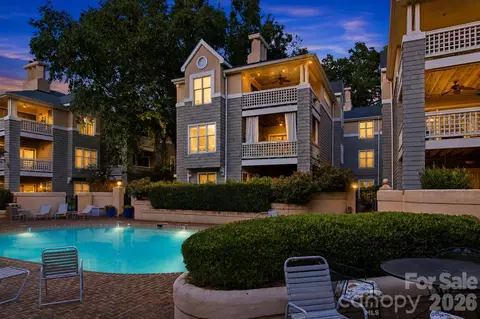 308 Queens 32 Rd #32, Charlotte, NC 28204