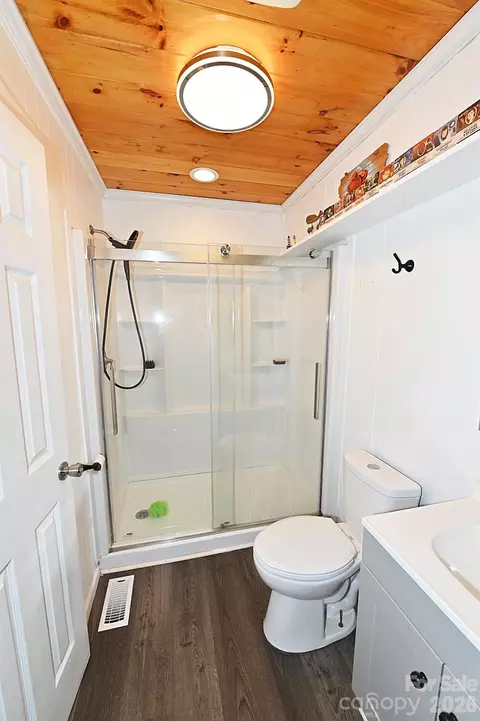 Bath - 3392 Pearidge Rd, Bostic, NC 28018 photo 2 of 3