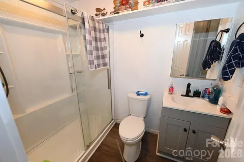 Bath - 3392 Pearidge Rd, Bostic, NC 28018 photo 3 of 3