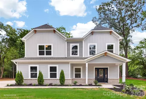 9006 Pinenoll Ln, Charlotte, NC 28215