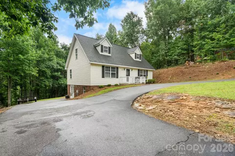 8791 Lisa Trl, Connelly Springs, NC 28612