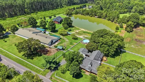 176 Meek Rd, Gastonia, NC 28056