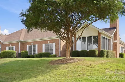9920 Park Willow Dr, Charlotte, NC 28210