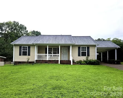 110 Mill Creek Dr, Kings Mountain, NC 28086