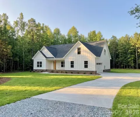 3951 Ernandez Rd, Richburg, SC 29729