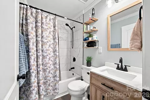 Bath - 315 Pineview St, Kannapolis, NC 28083 photo 1 of 1