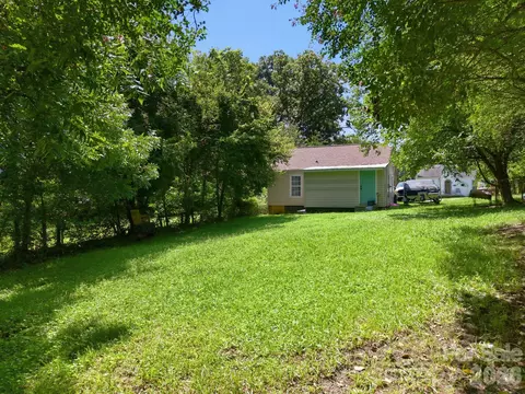 Exterior - 315 Pineview St, Kannapolis, NC 28083 photo 8 of 11