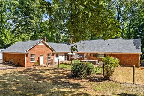 Exterior - 150 Kent Rd, Salisbury, NC 28147 photo 7 of 9