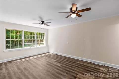 Living - 150 Kent Rd, Salisbury, NC 28147 photo 9 of 9