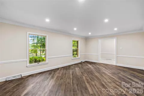 Living - 150 Kent Rd, Salisbury, NC 28147 photo 4 of 9