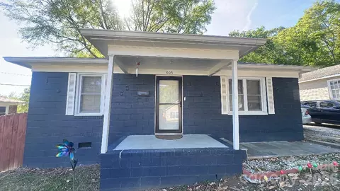 405 Killian Ave, Mount Holly, NC 28120