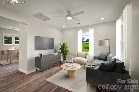 Living - 100 Gardner St, Hickory, NC 28601 photo 3 of 4