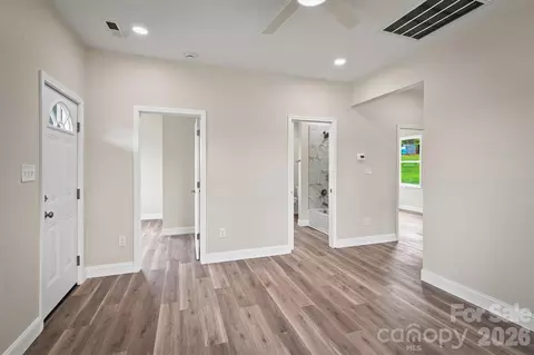 Living - 100 Gardner St, Hickory, NC 28601 photo 4 of 4