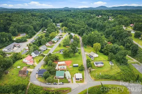 View/Area - 100 Gardner St, Hickory, NC 28601 photo 3 of 3