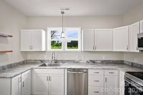 Kitchen - 100 Gardner St, Hickory, NC 28601 photo 2 of 2