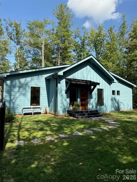 30 Sandys Home Pl, Mars Hill, NC 28754