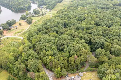 2127 Newhart Rd, Charlotte, NC 28214