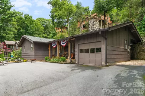 168 Mountain View Dr, Blowing Rock, NC 28605