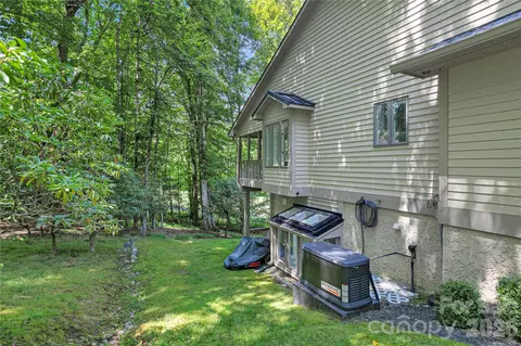 Exterior - 4 Nvya Ct, Brevard, NC 28712 photo 7 of 9