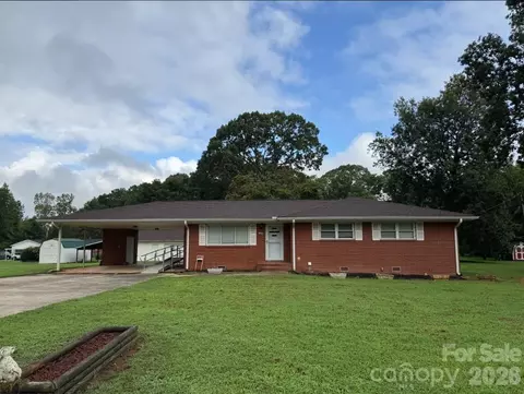 1227 Dogwood Ln, Salisbury, NC 28146