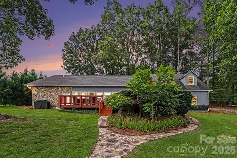 208 Stonemarker Rd, Mooresville, NC 28117