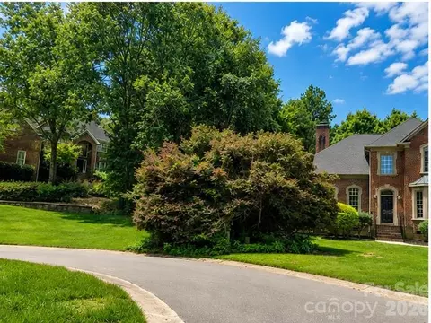 18609 Reflection Rock Ct, Davidson, NC 28036 photo 2