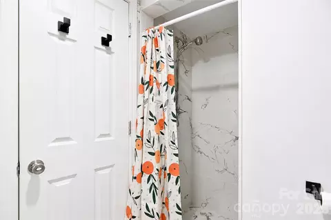 Bath - 710 Sloop Ave, Kannapolis, NC 28083 photo 4 of 4