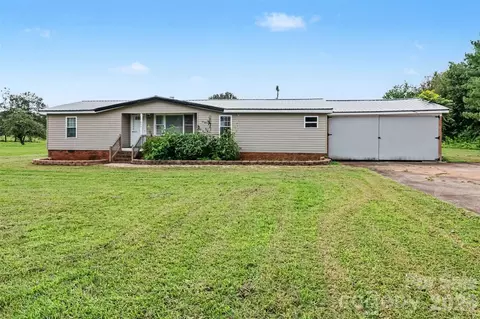 599 Scotts Creek Rd, Statesville, NC 28625