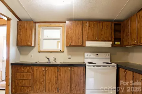 Kitchen - 24 Karis Ln, Clyde, NC 28721 photo 1 of 1