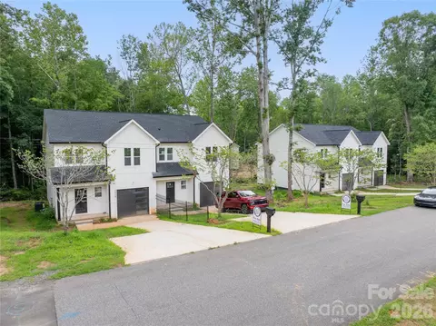 2973 Hughey Dr, Newton, NC 28658