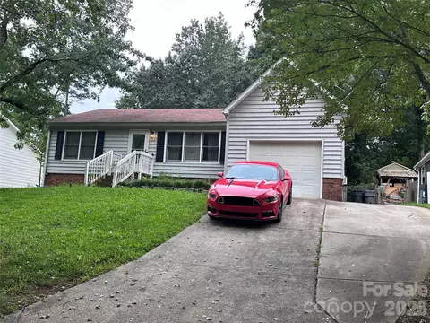 2825 Allenton Trails Ln, Charlotte, NC 28212