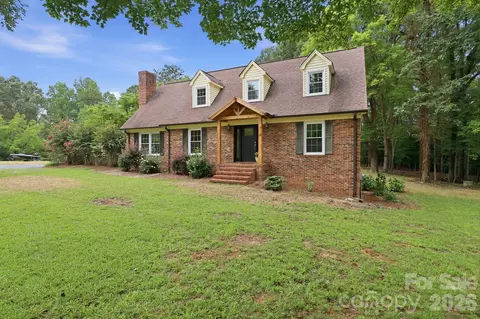 Exterior - 360 Small Rd, Randleman, NC 27317 photo 2 of 8