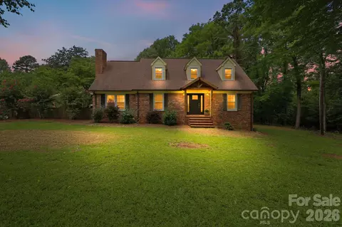 360 Small Rd, Randleman, NC 27317