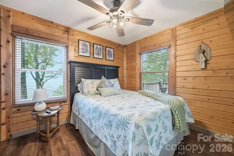 Bedroom - 345 Chalk Dust Trl, Purlear, NC 28665 photo 3 of 8