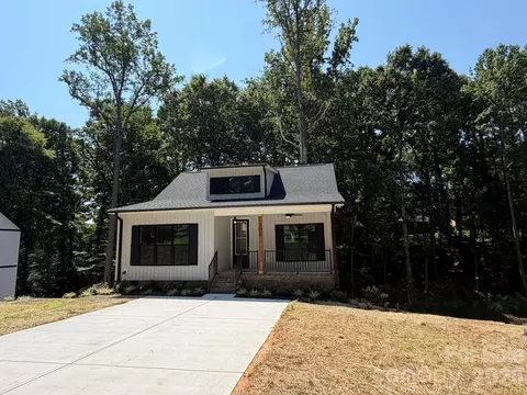 Exterior - 308 Willow St, Stanley, NC 28164 photo 2 of 11