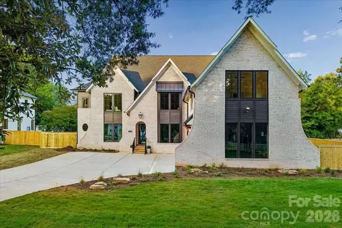 4635 Water Oak Rd, Charlotte, NC 28211