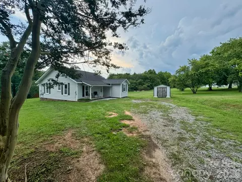 727 Ed Hamrick Rd, Shelby, NC 28150