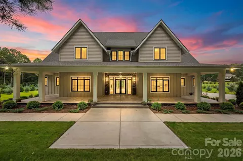 8941 Blair Rd, Charlotte, NC 28227