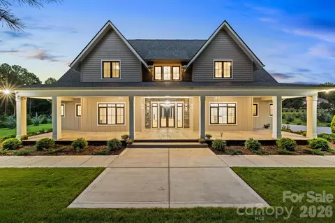 8941 Blair Rd, Charlotte, NC 28227